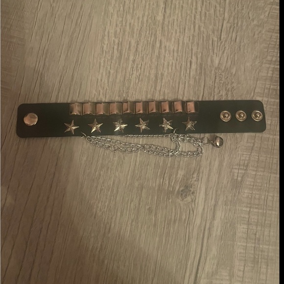 5 Pack Of Alternative Bracelets - Picture 4 of 7